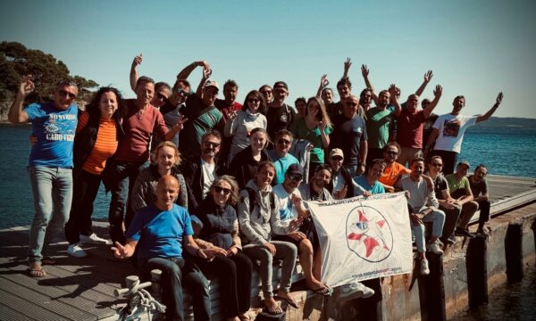 d1d738c3-72b3-48f1-acbe-68c374de1345 d1d738c3-72b3-48f1-acbe-68c374de1345